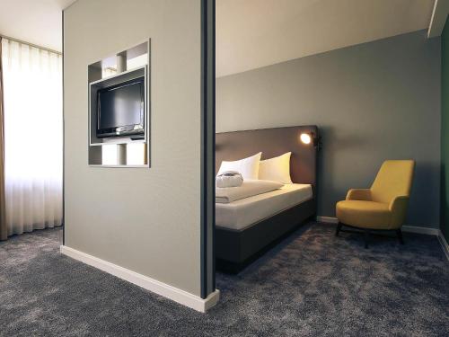 Habitación Deluxe - 1 cama grande del hotel Mercure Plaza Essen. Foto 5
