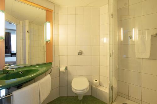 Habitación Familiar del hotel Ibis Warszawa Stare Miasto Old Town. Foto 2