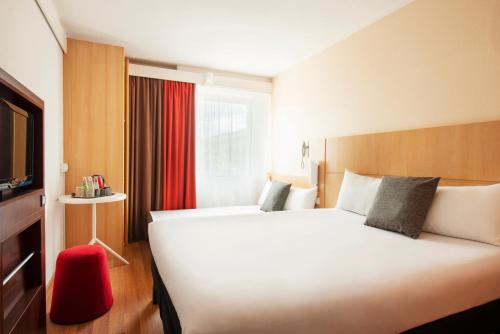 Habitación Familiar del hotel Ibis Warszawa Stare Miasto Old Town. Foto 3
