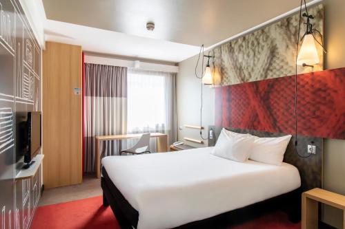 Habitación Doble Premium del hotel Ibis Warszawa Stare Miasto Old Town. Foto 4