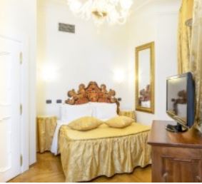 Doble Económica del hotel Charles Bridge Palace. Foto 1