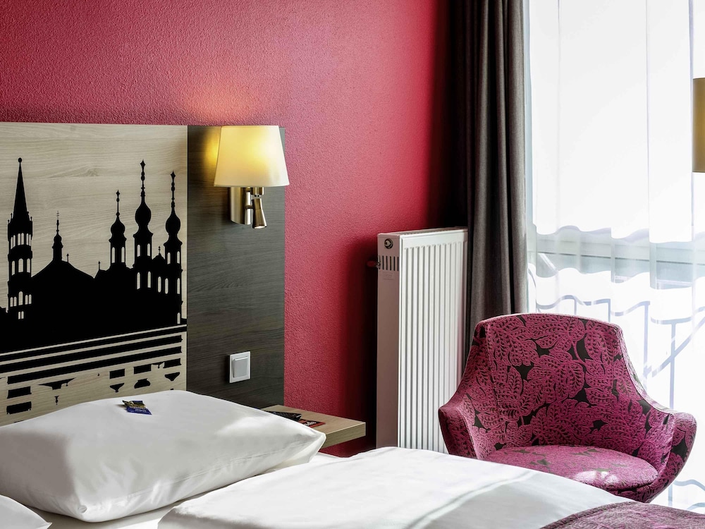Habitación Estándar con cama doble del hotel Mercure Wuerzburg Am Mainufer. Foto 9