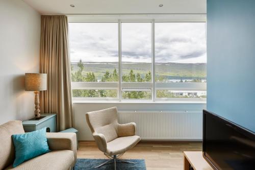 Suite con cama extragrande del hotel Akureyri - Berjaya Iceland Hotels. Foto 2