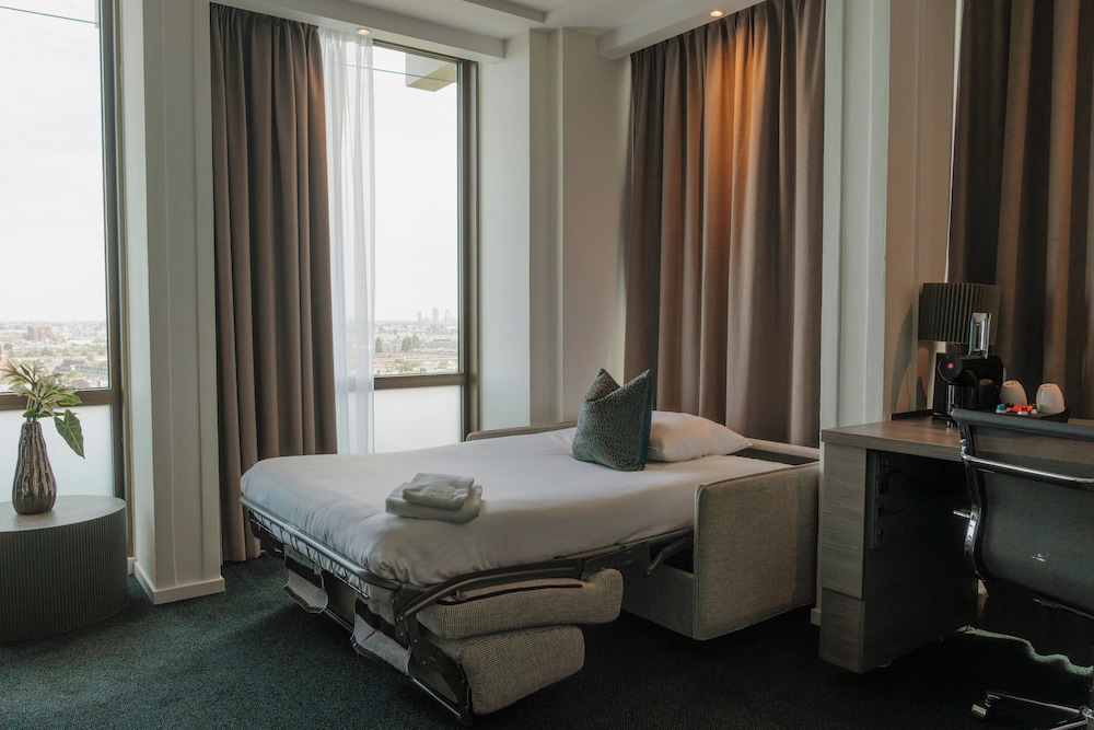 Habitación ejecutiva, 1 cama de matrimonio grande (1 Single Bed) del hotel Leonardo Amsterdam Rembrandtpark. Foto 1