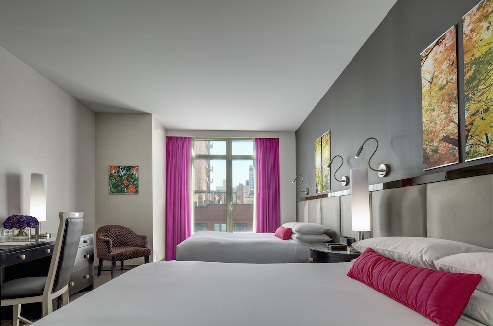 Habitación superior, 2 camas de matrimonio del hotel Royalton Park Avenue. Foto 2