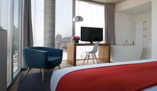 Habitación Superior esquinera con cama extragrande del hotel Nolitan Hotel. Foto 2