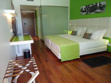 Habitación doble 2 camas del hotel Aquashow Park. Foto 1