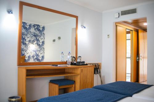 Doble Vista Mar Lateral del hotel Do Mar. Foto 3