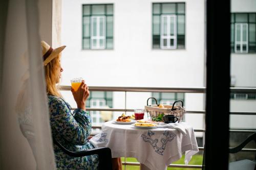Doble Vista Mar Lateral del hotel Do Mar. Foto 4