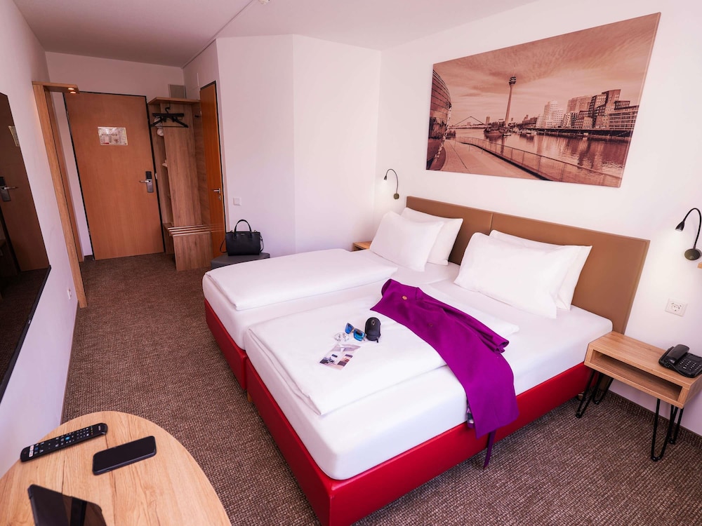 Habitación Confort doble, 1 cama doble del hotel Mercure Hotel Duesseldorf Ratingen. Foto 5