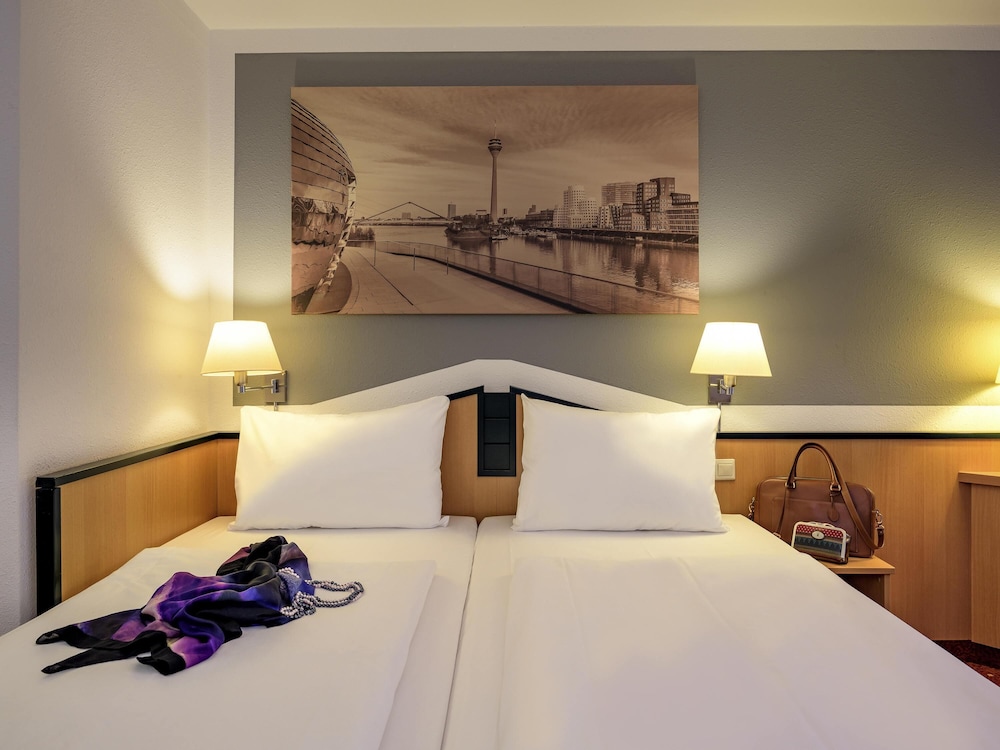 Habitación estándar con 2 camas individuales, 2 camas individuales del hotel Mercure Hotel Duesseldorf Ratingen
