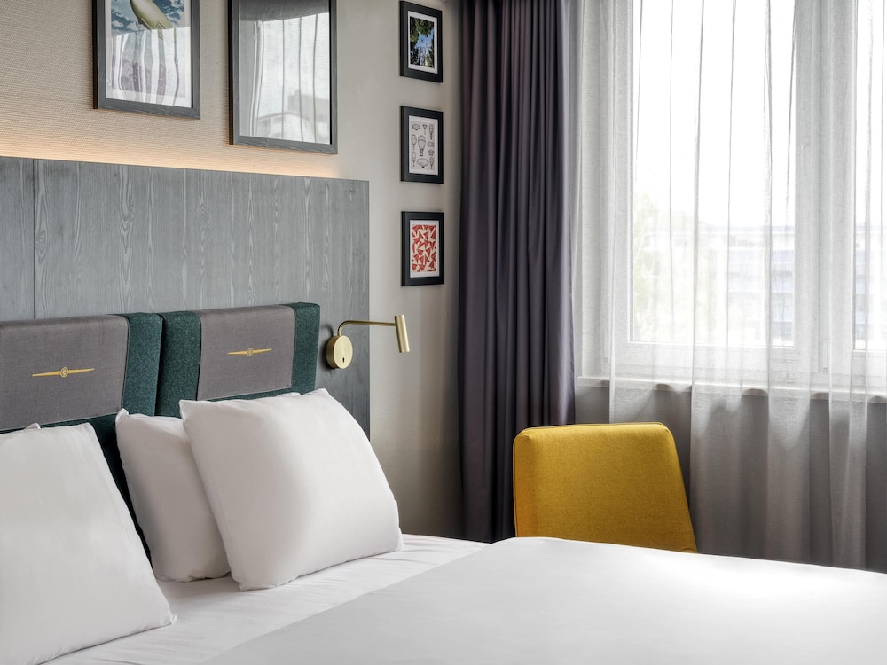 Habitación Privilege con 1 cama king size del hotel Mercure Neu-isenburg. Foto 4