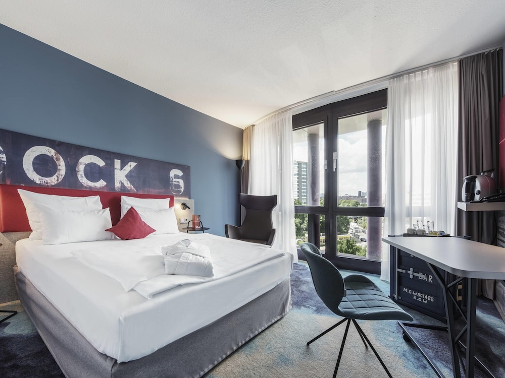Habitación Superior con cama queen - size del hotel Mercure Hamburg City