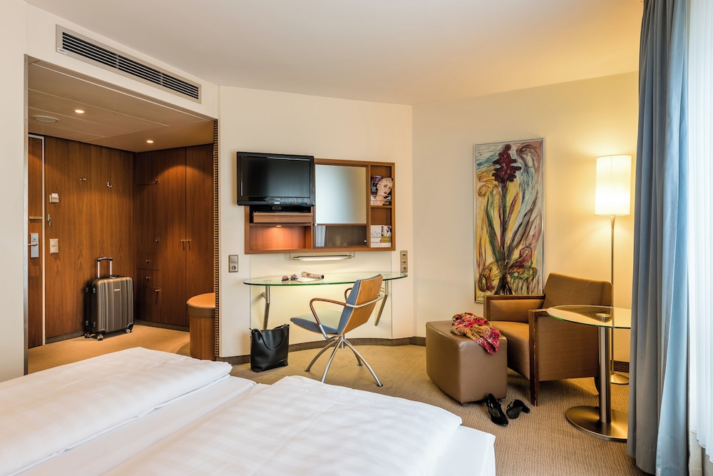 Habitación estándar con una cama doble del hotel Sunday München Airport Freising. Foto 1