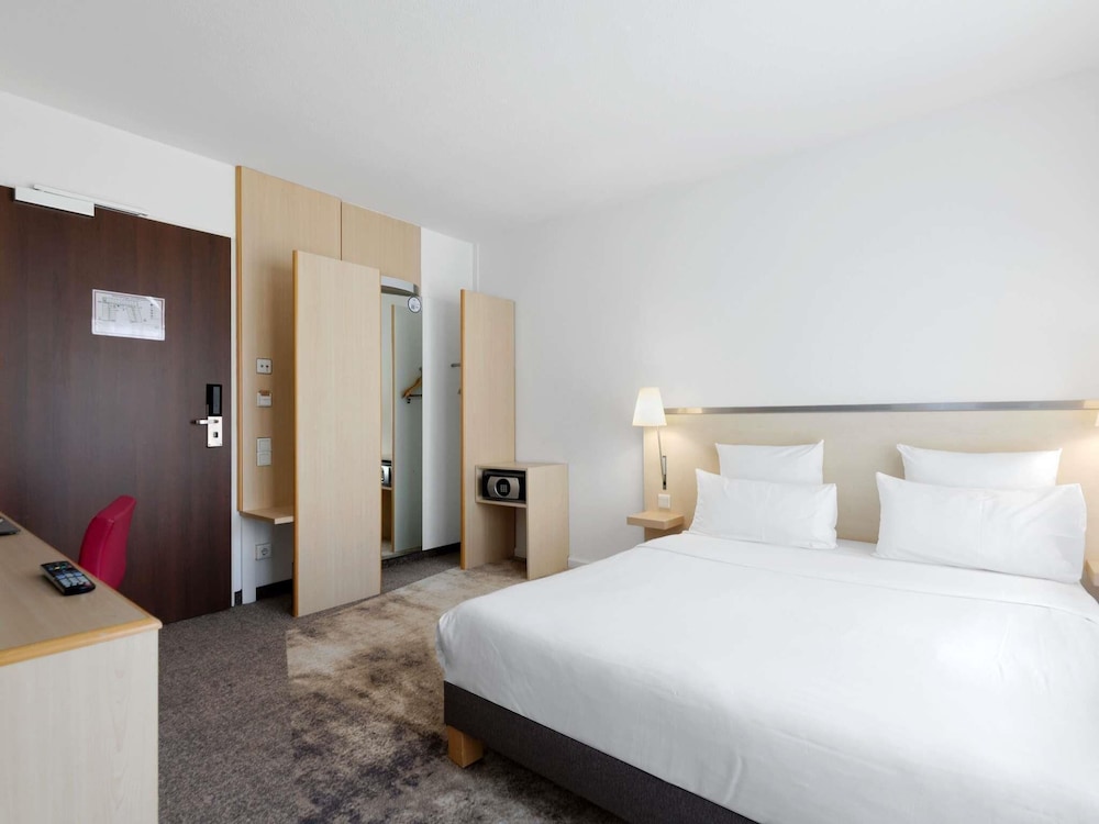 Habitación estándar, 1 cama de matrimonio del hotel Novotel Berlin Mitte