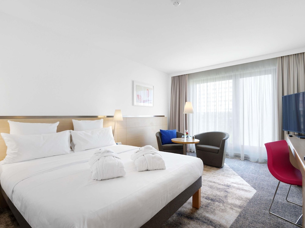 Habitación doble, 1 cama doble (Privilege) del hotel Novotel Berlin Mitte. Foto 1