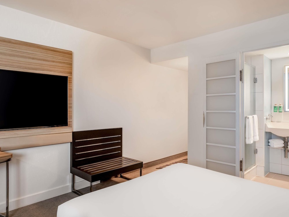 Habitación Doble Estándar del hotel Novotel Munich City. Foto 4