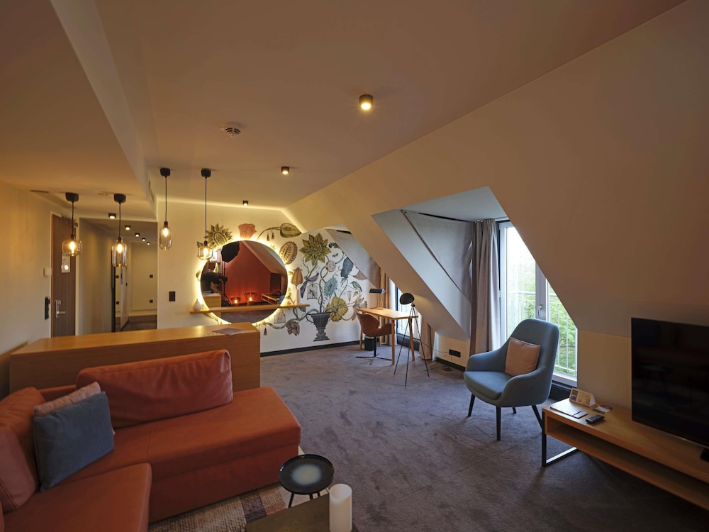 Suite Superior con vistas a Múnich del hotel Novotel Munich City. Foto 10