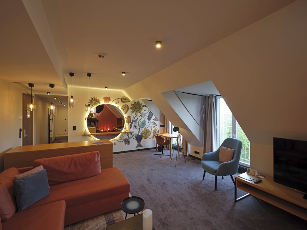 Suite Superior con vistas a Múnich del hotel Novotel Munich City. Foto 12