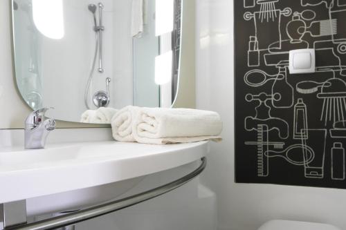 Habitación Familiar del hotel Ibis London City - Shoreditch. Foto 9