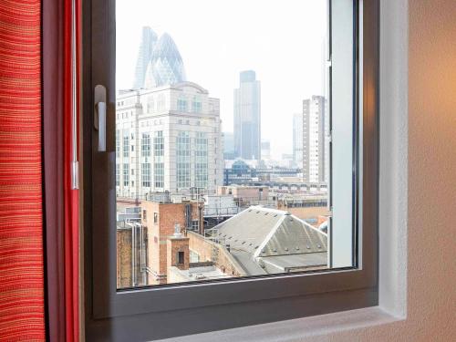 Habitación Doble Estándar Planta Superior del hotel Ibis London City - Shoreditch. Foto 4