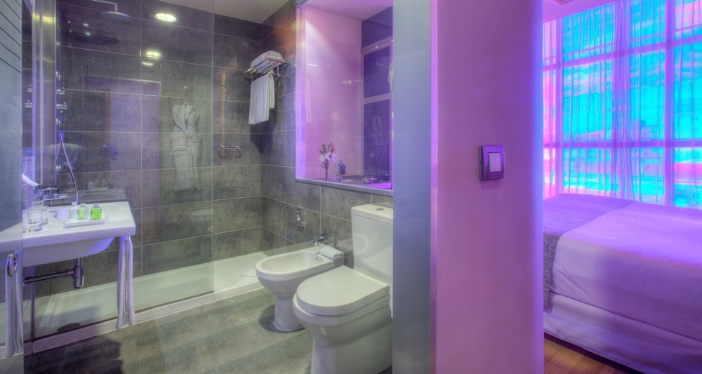 Habitación estándar del hotel Nh Ourense. Foto 16