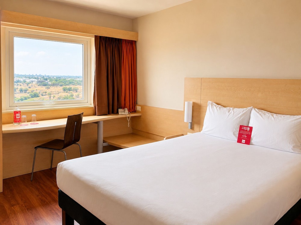 Habitación estándar doble, 1 cama doble del hotel Ibis Aguascalientes Norte. Foto 13