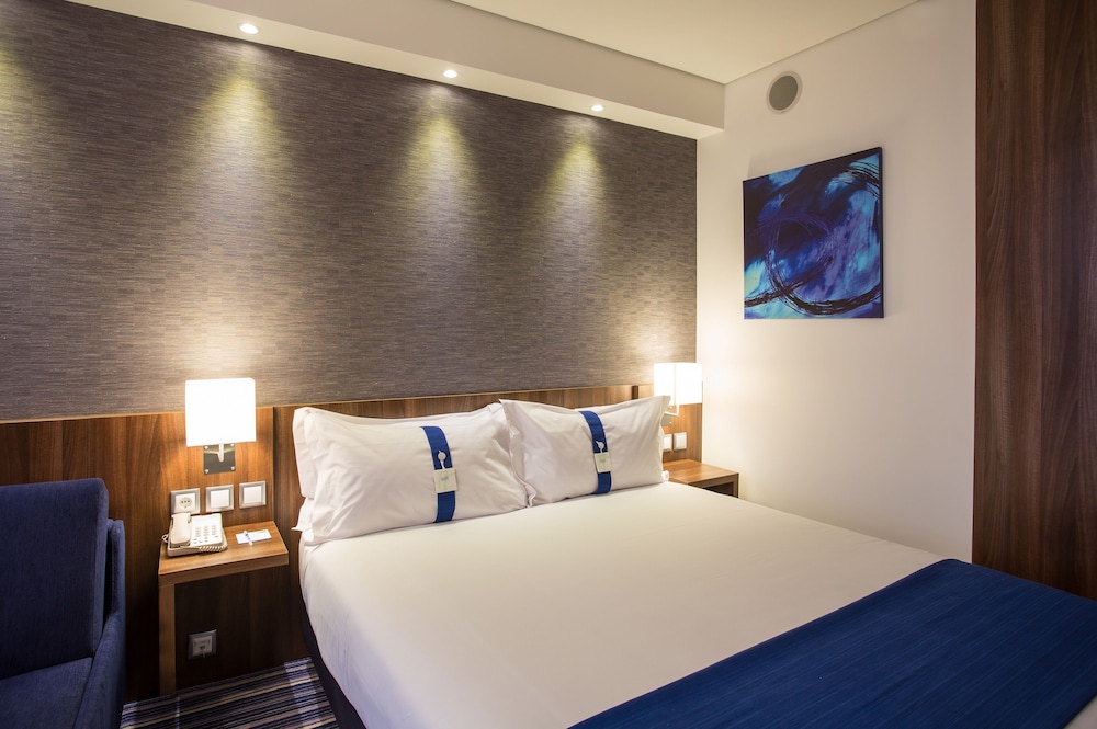 Habitación estándar, 1 cama doble, accesible para personas con discapacidad (Free Breakfast) del hotel Holiday Inn Express Lisbon - Alfragide, An IHG