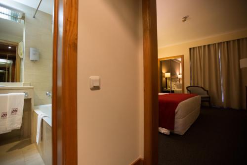 Habitación Doble Estándar del hotel Mira Corgo. Foto 1