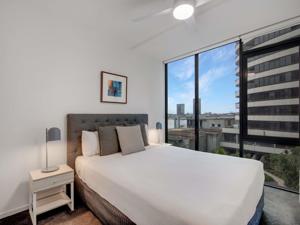 Apartamento, 3 habitaciones, balcón del hotel The Sebel Residences Melbourne Docklands Serviced Apartments. Foto 13
