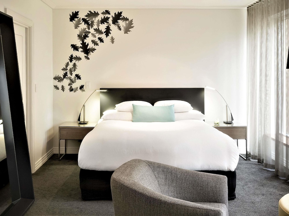Habitación superior, 1 cama de matrimonio grande del hotel The Como Melbourne. Foto 2