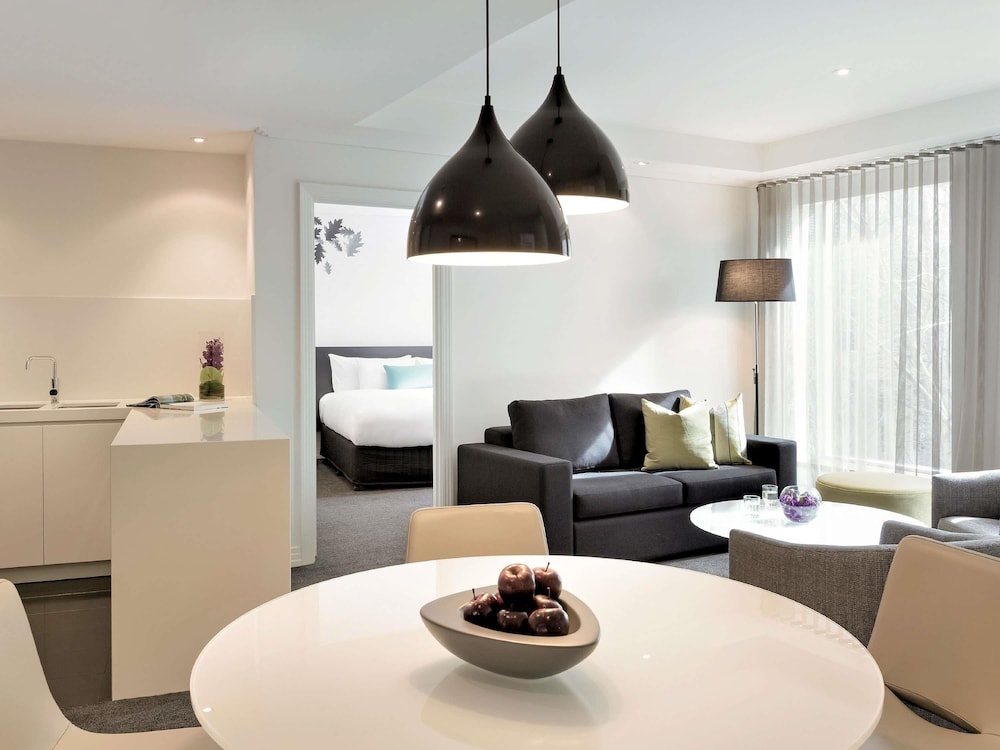 Apartamento Deluxe, 2 habitaciones, cocina del hotel The Como Melbourne. Foto 5