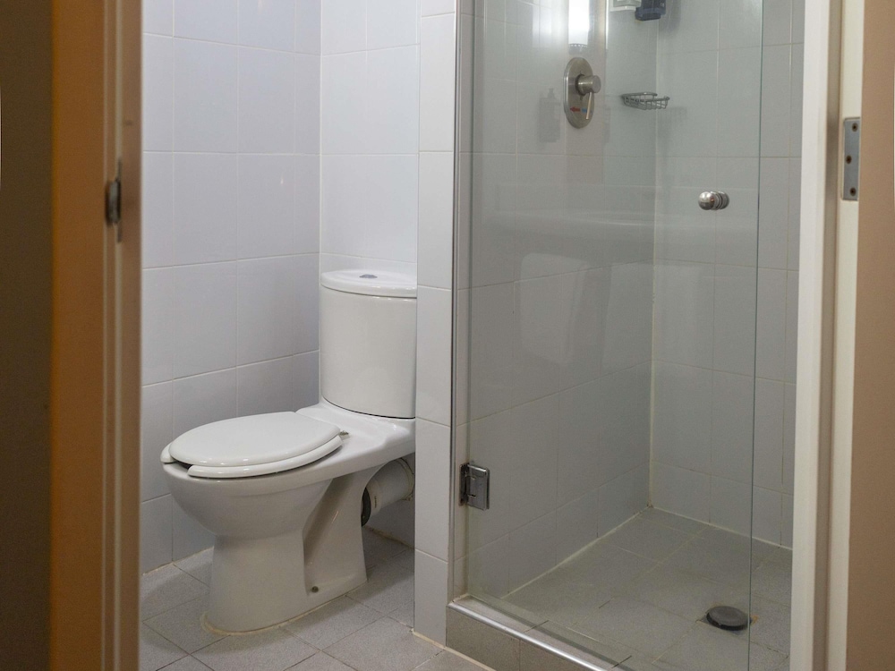 Habitación Estándar con 1 cama doble del hotel Ibis Hermosillo. Foto 17