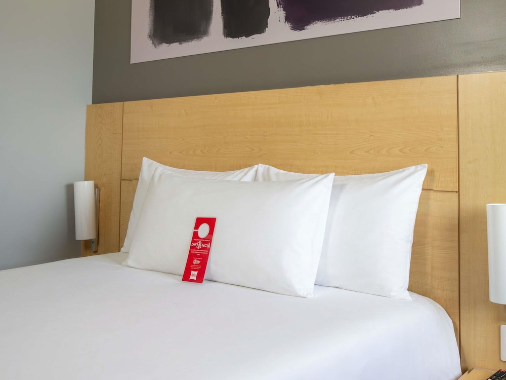 Habitación Estándar con 1 cama doble del hotel Ibis Hermosillo. Foto 19
