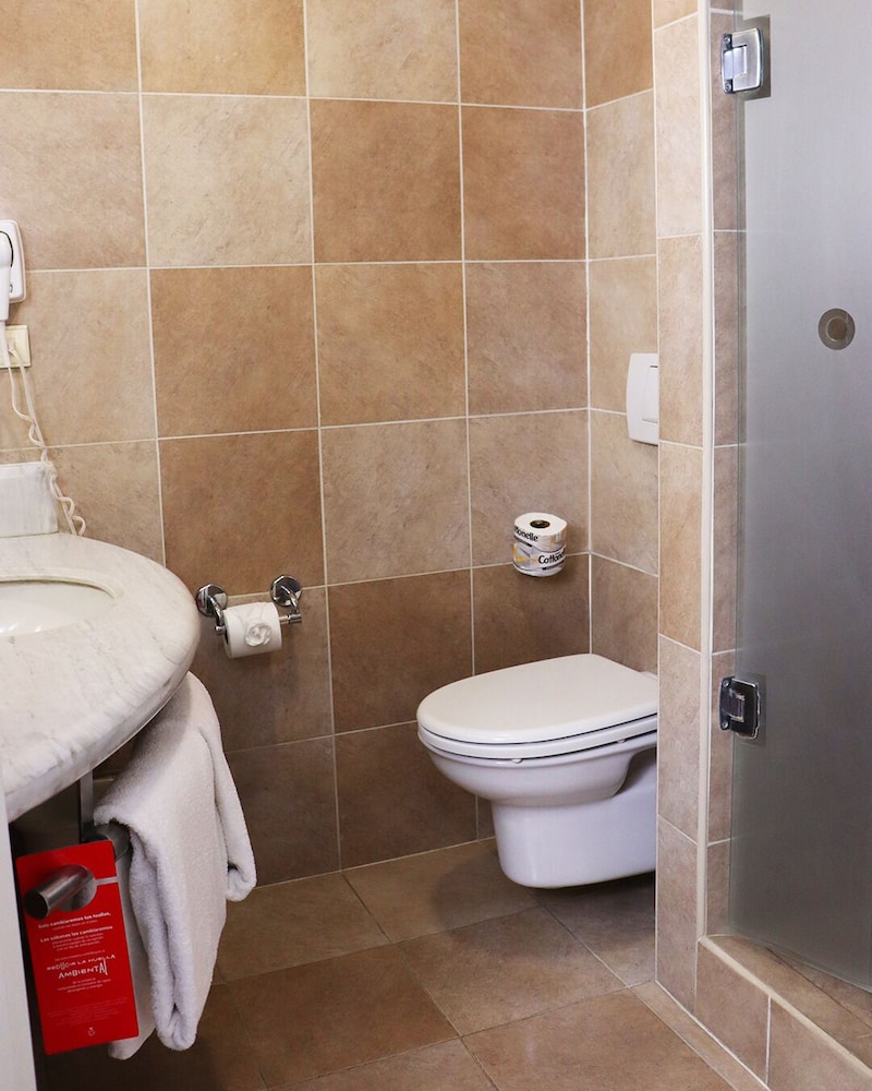 Habitación Estándar con 1 cama doble del hotel Ibis Mexico Perinorte