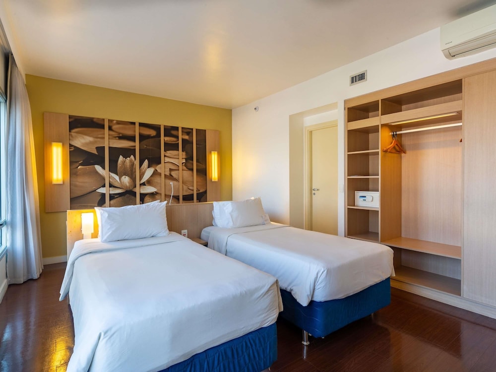 Habitación superior con 2 camas individuales del hotel Mercure Manaus