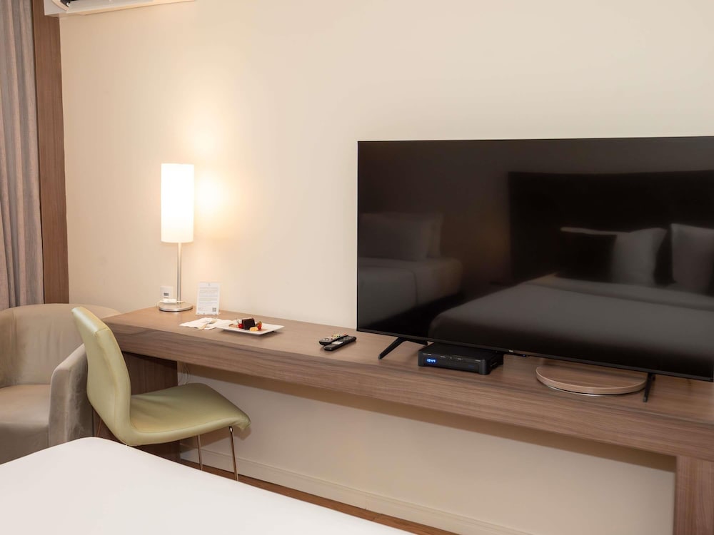 Apartamento para hasta 3 adultos con 1 cama doble y 1 cama individual del hotel Novotel Manaus