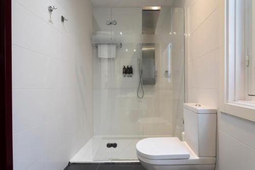 Habitación Familiar del hotel Petit Palace Lealtad Plaza. Foto 4