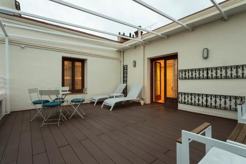 Suite Junior con terraza del hotel Petit Palace Lealtad Plaza. Foto 3