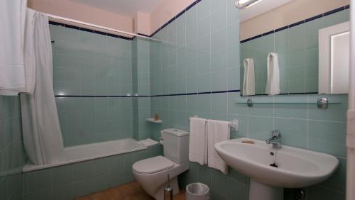 Apartamento de 1 dormitorio (2 adultos) del hotel Jardin del Conde. Foto 32