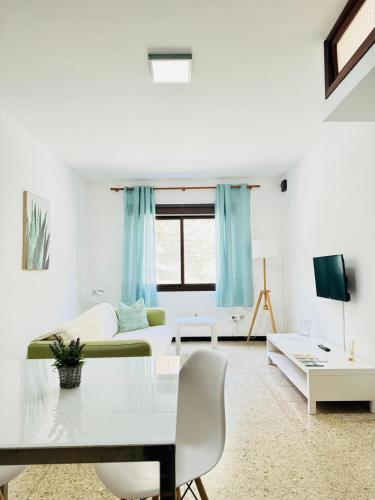 Apartamento del hotel Rocamar. Foto 2