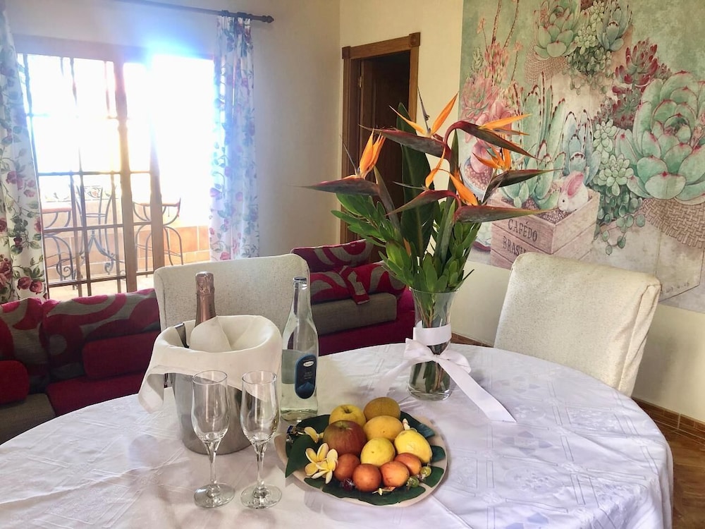 Suite familiar, 2 habitaciones, terraza, vistas al mar del hotel Estrella Del Norte. Foto 4