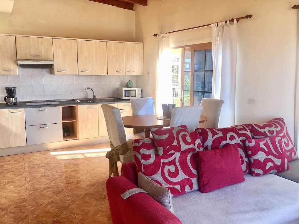 Suite familiar, 2 habitaciones, terraza, vistas al mar del hotel Estrella Del Norte. Foto 5