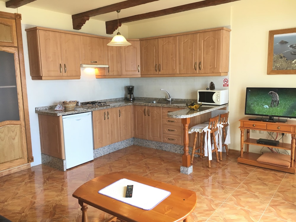 Apartamento superior, terraza, vistas al mar del hotel Estrella Del Norte. Foto 11