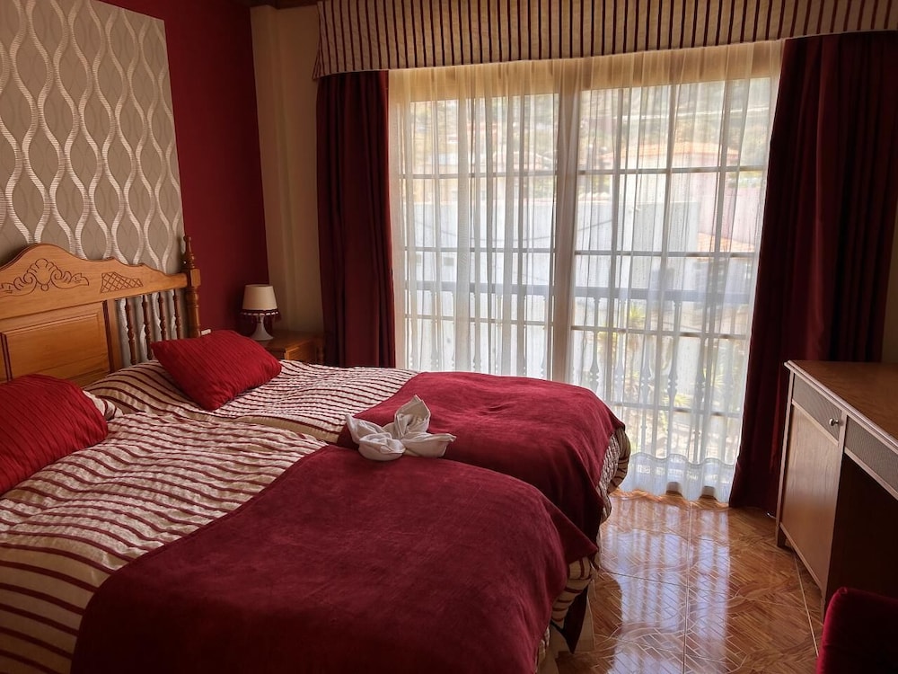 Apartamento superior, 2 habitaciones, terraza, vistas al mar del hotel Estrella Del Norte. Foto 5