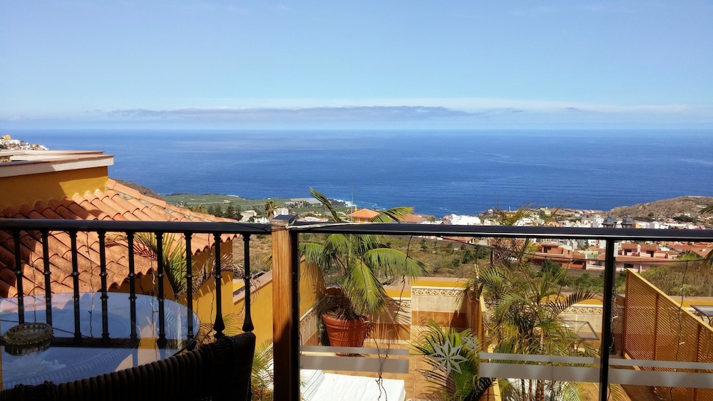 Apartamento superior, terraza, vistas al mar del hotel Estrella Del Norte. Foto 8