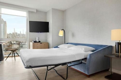 Habitación King con sofá cama - Nivel Concierge del hotel Sheraton Tribeca. Foto 14