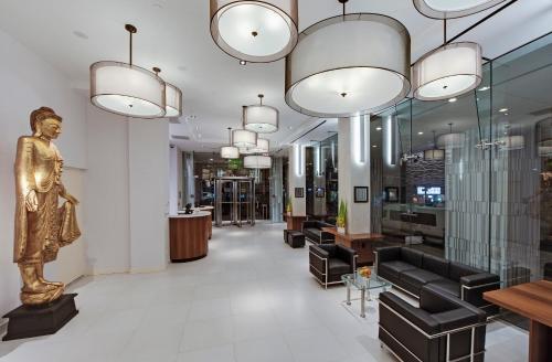 Habitación adaptada para personas de movilidad reducida - 1 cama grande del hotel Wyndham Garden Chinatown