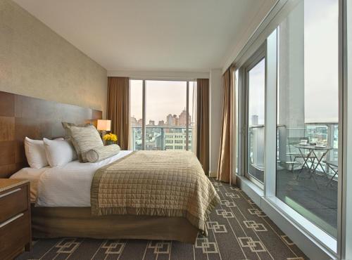 Habitación Executive con cama grande - Planta superior del hotel Wyndham Garden Chinatown