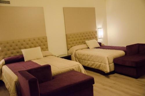 Habitación Familiar del hotel Complejo Paris. Foto 2